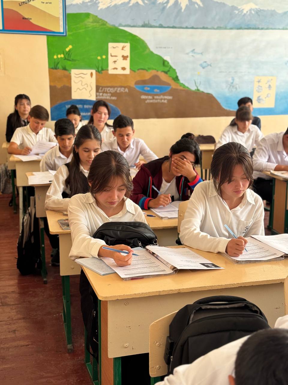 Jomboy tumani 18-maktab o‘quvchilari bilan uchrashuv o‘tkazdik!